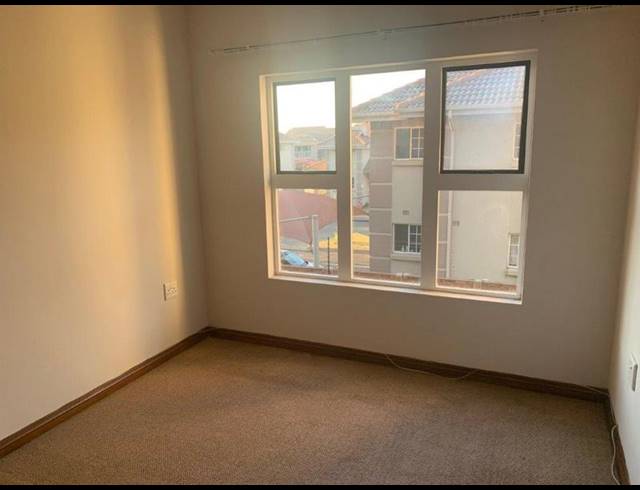 1 BEDROOM PROPERTY TO RENT IN BRENTWOOD PARK